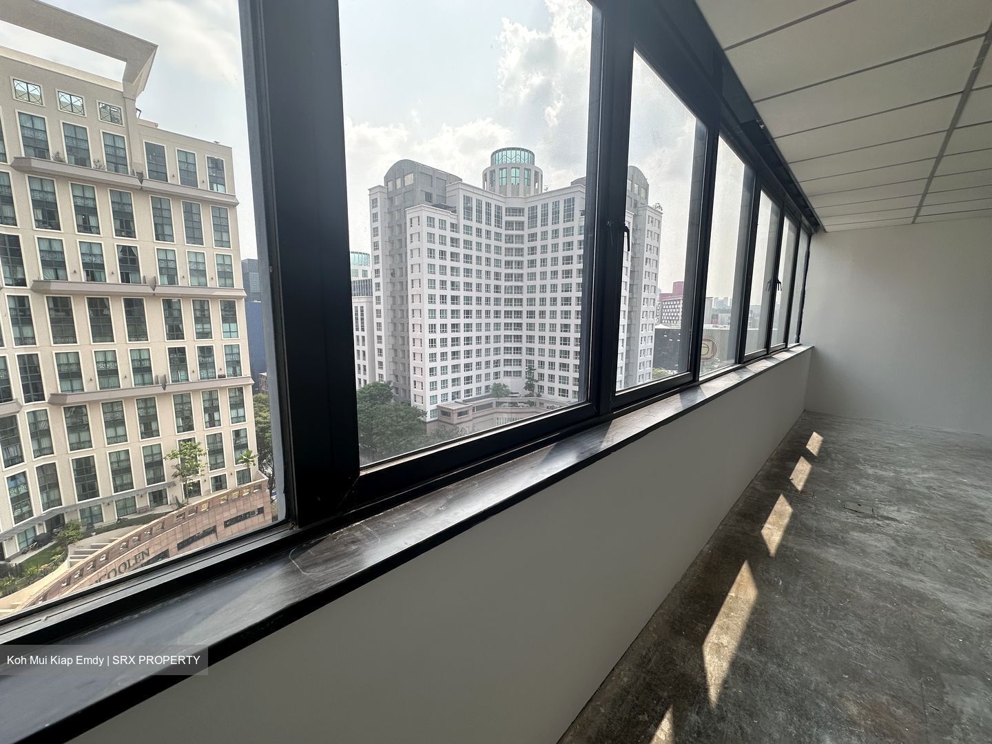 Og Albert Complex (D7), Office #611141571